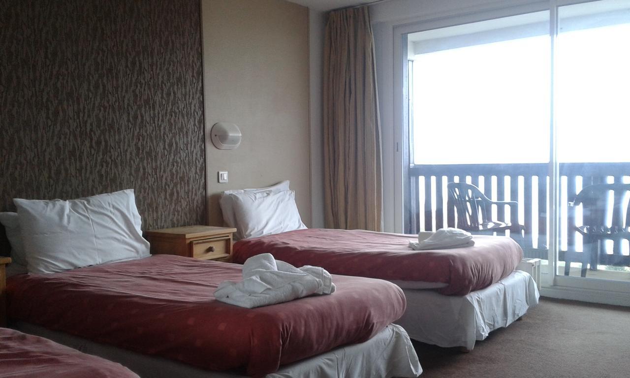 La Vallee Blanche Bikehotel Alpe d'Huez Kamer foto