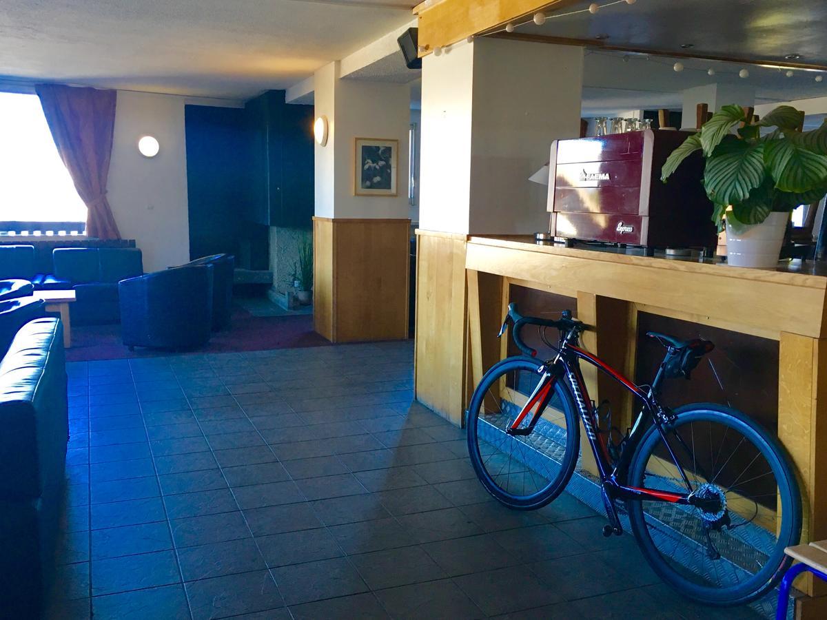 La Vallee Blanche Bikehotel Alpe d'Huez Buitenkant foto